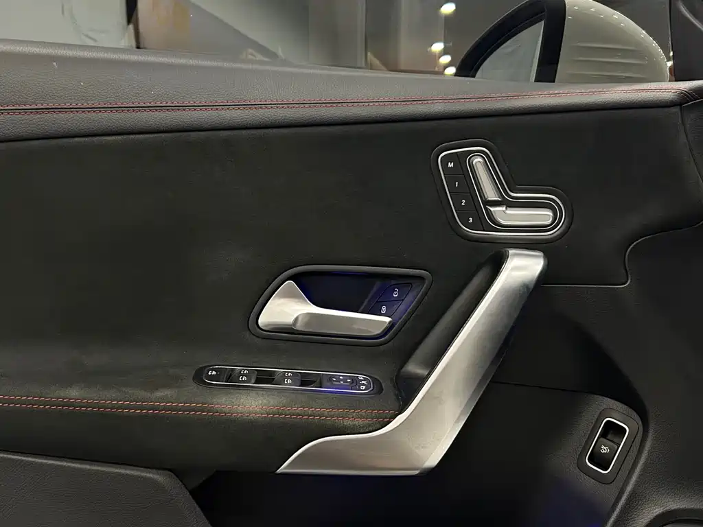 Mercedes-Benz CLA 2021 — фото 20