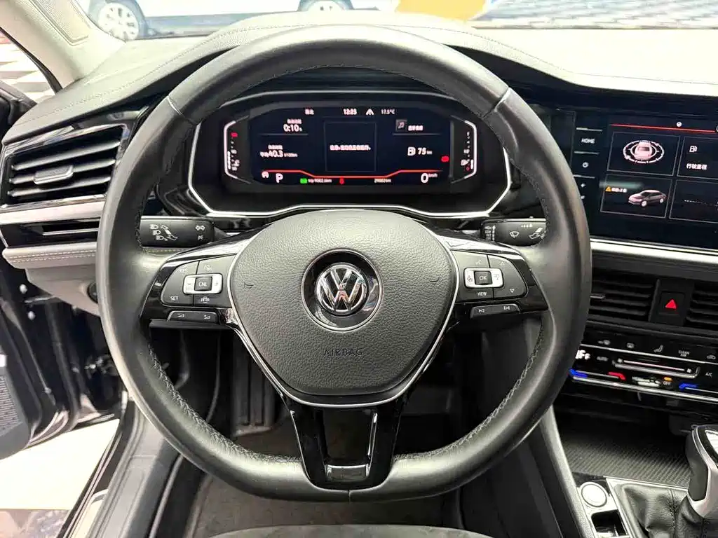 Volkswagen Sagitar 2021