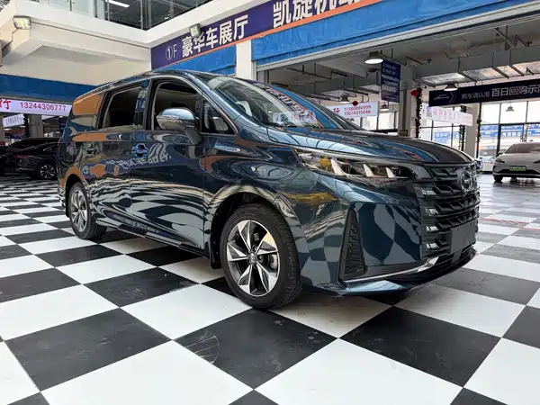 GAC Trumpchi M6 2022