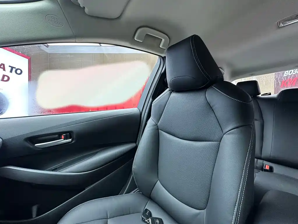 Toyota Corolla 2023 — фото 15