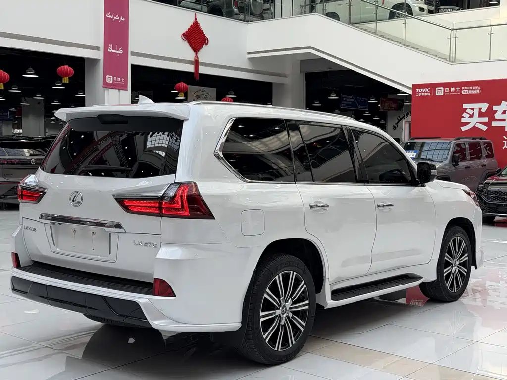 Lexus LX 2020 — фото 20