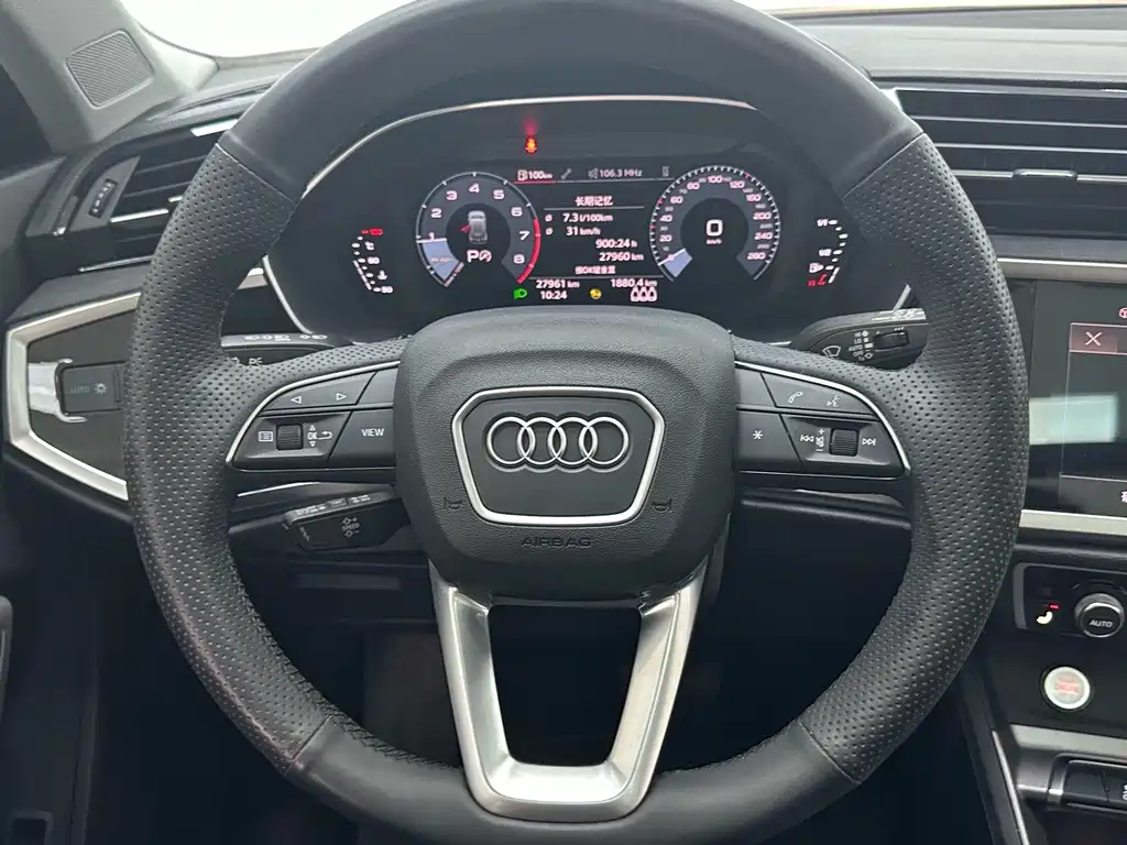 Audi Q3 2022 — фото 11