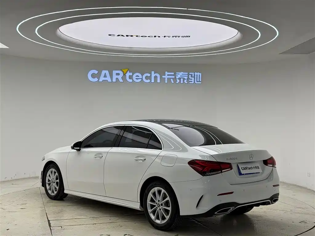 Mercedes-Benz A-Class 2022 — фото 12