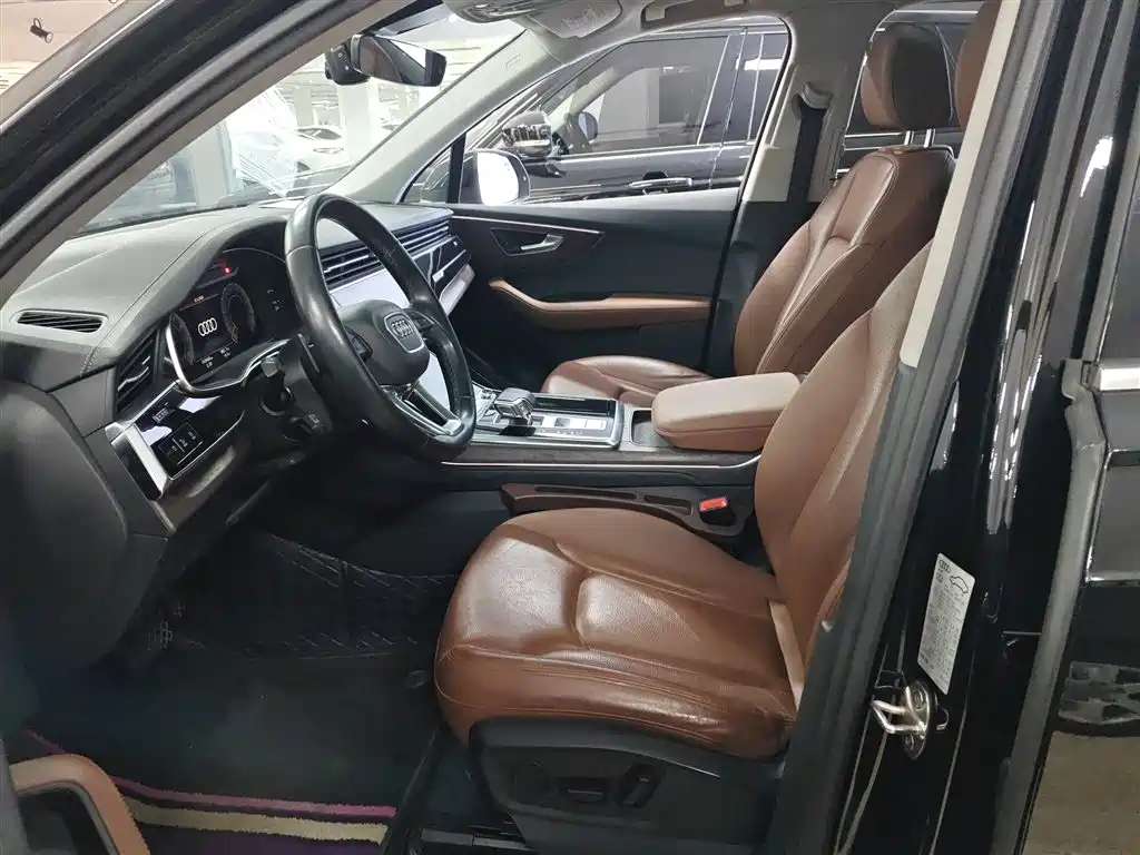 Audi Q7 2023 — фото 15