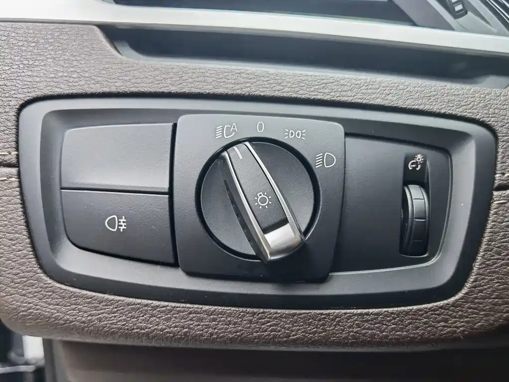 BMW X2 2022 — фото 14