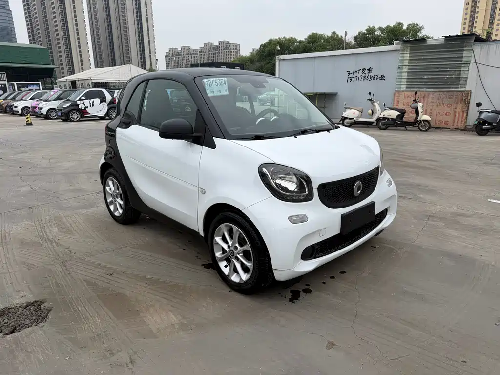 smart Fortwo 2015 — фото 3