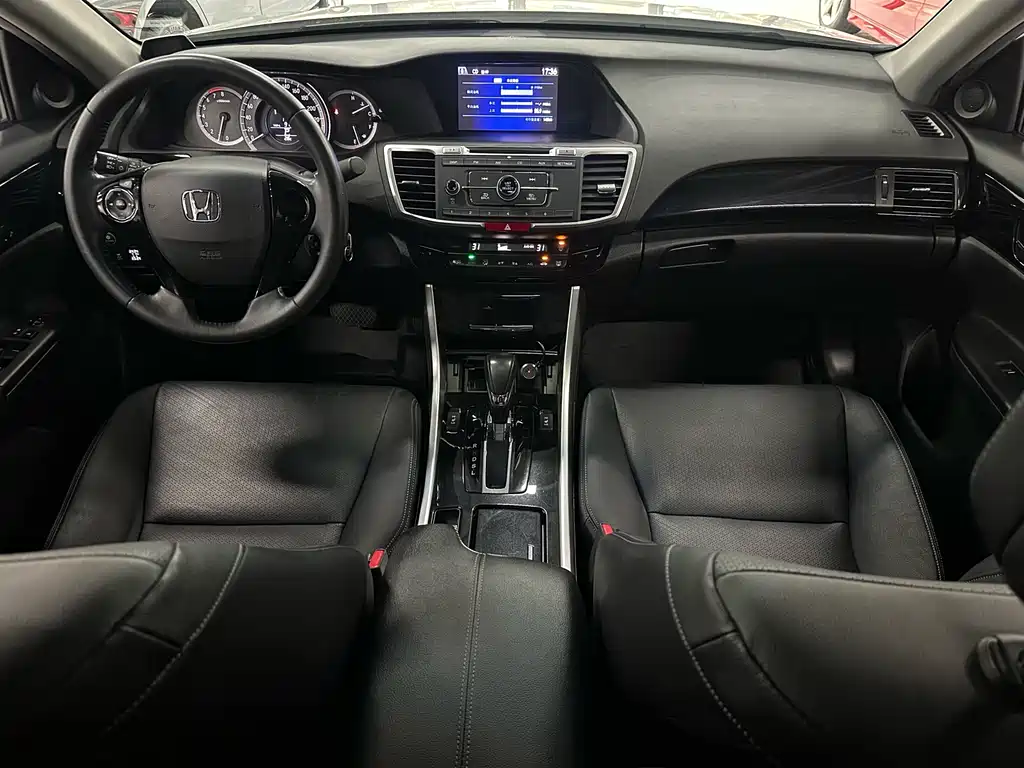Honda Accord 2018 — фото 4