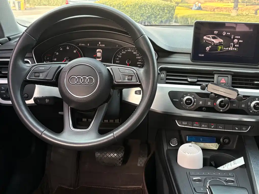 Audi A4L 2018 — фото 15