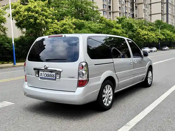 Buick GL8 2013