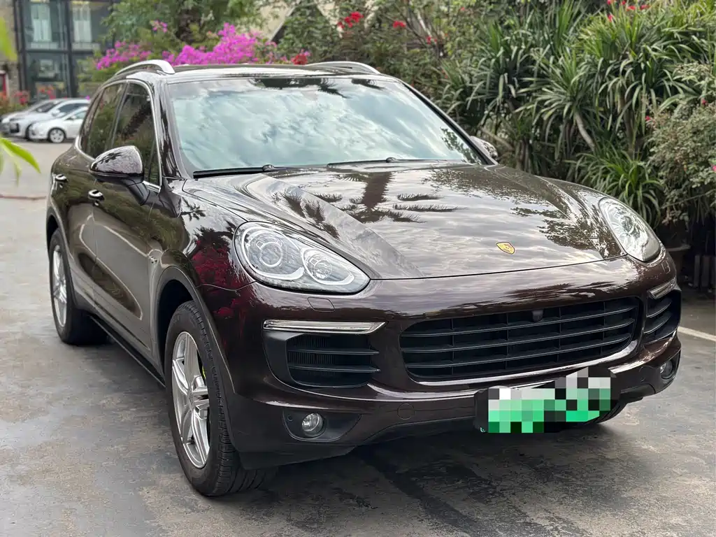 Porsche Cayenne Hybrid 2018 — фото 2