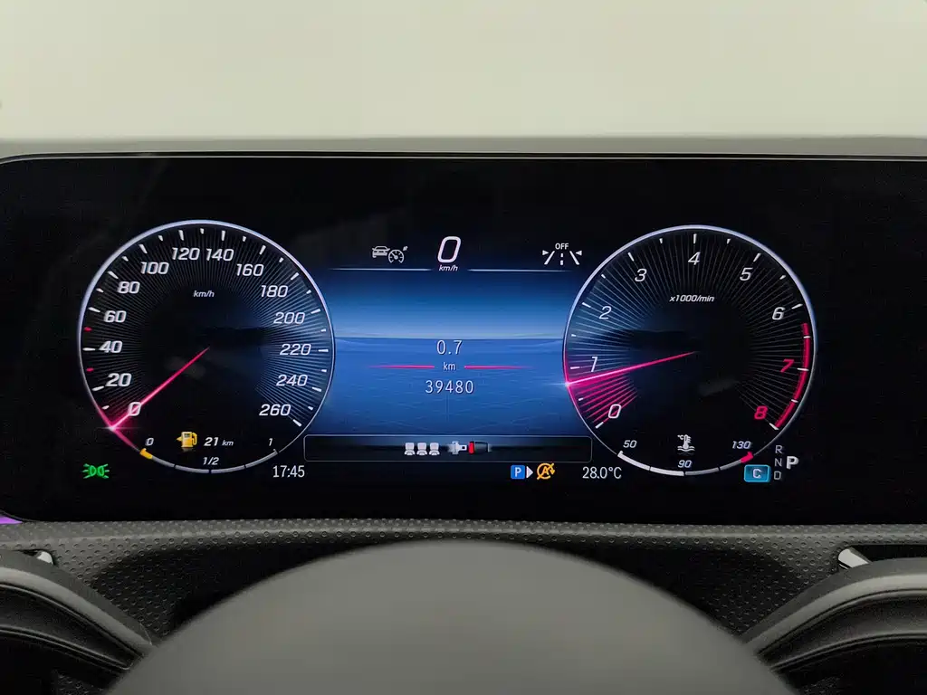 Mercedes-Benz A-Class 2023 — фото 9