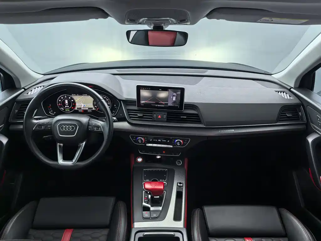 Audi Q5L 2021 — фото 10