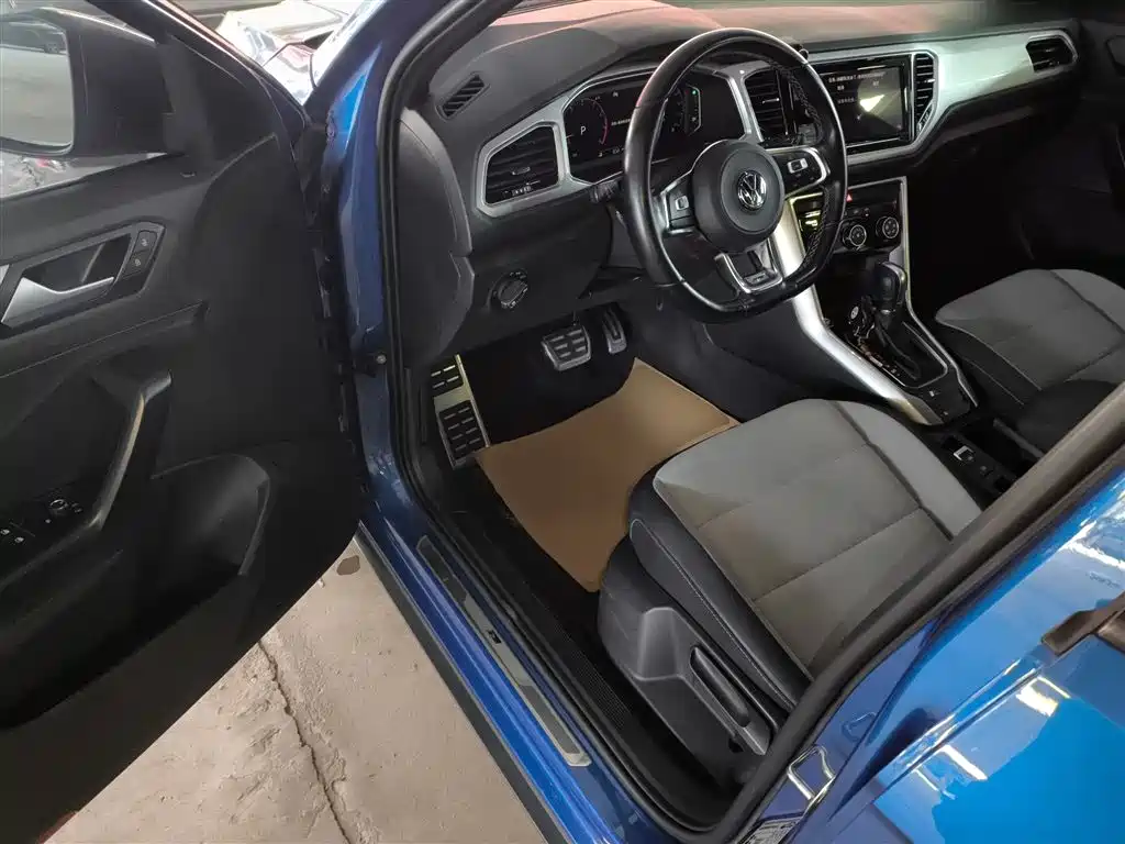 Volkswagen T-Roc 2020 — фото 12