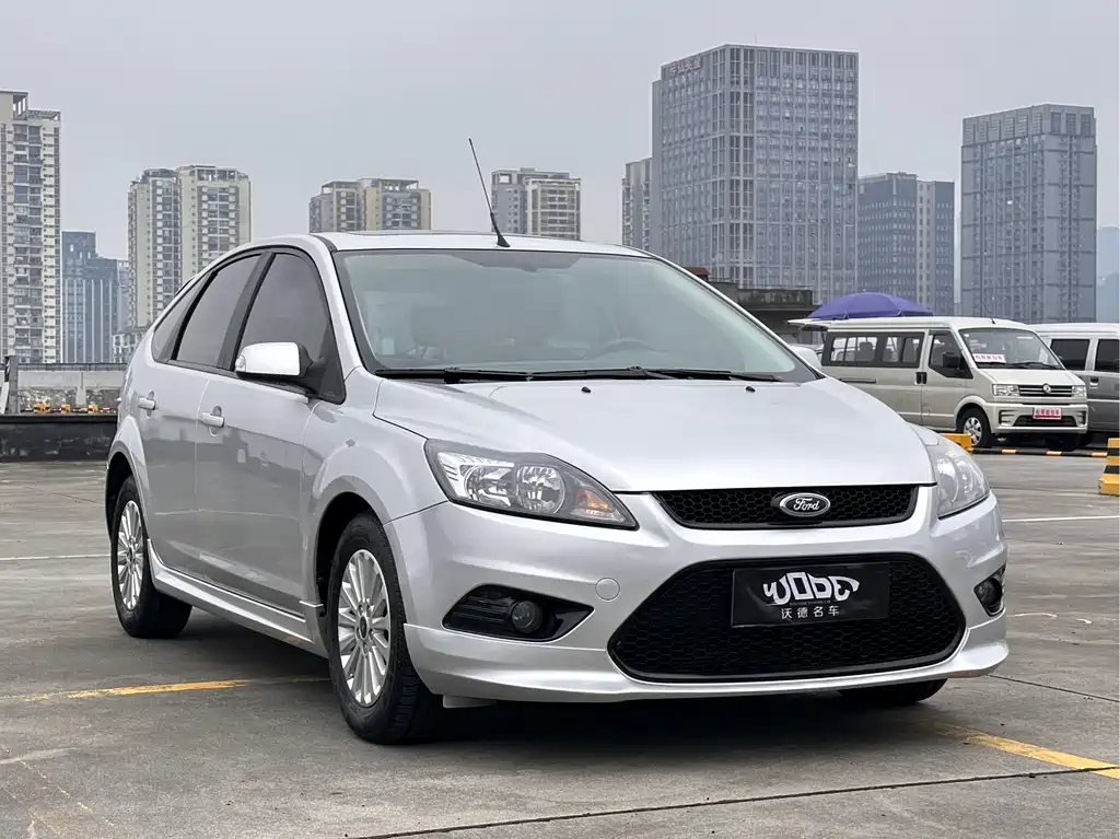 Ford Focus 2014 — фото 2
