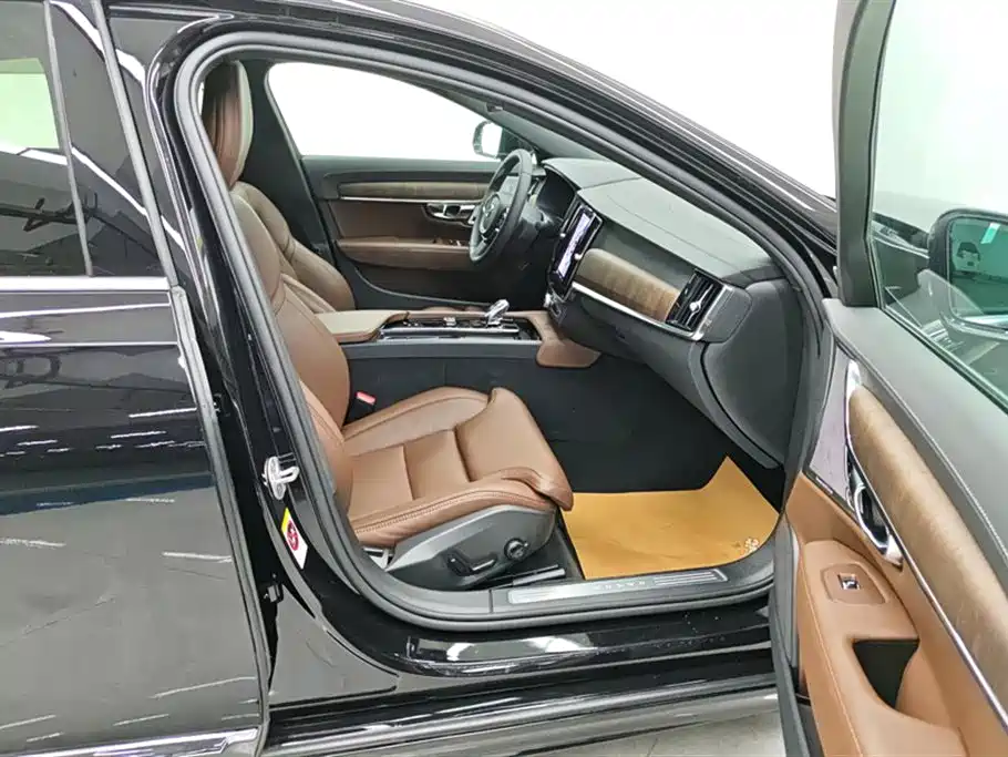 Volvo S90 2024 — фото 8
