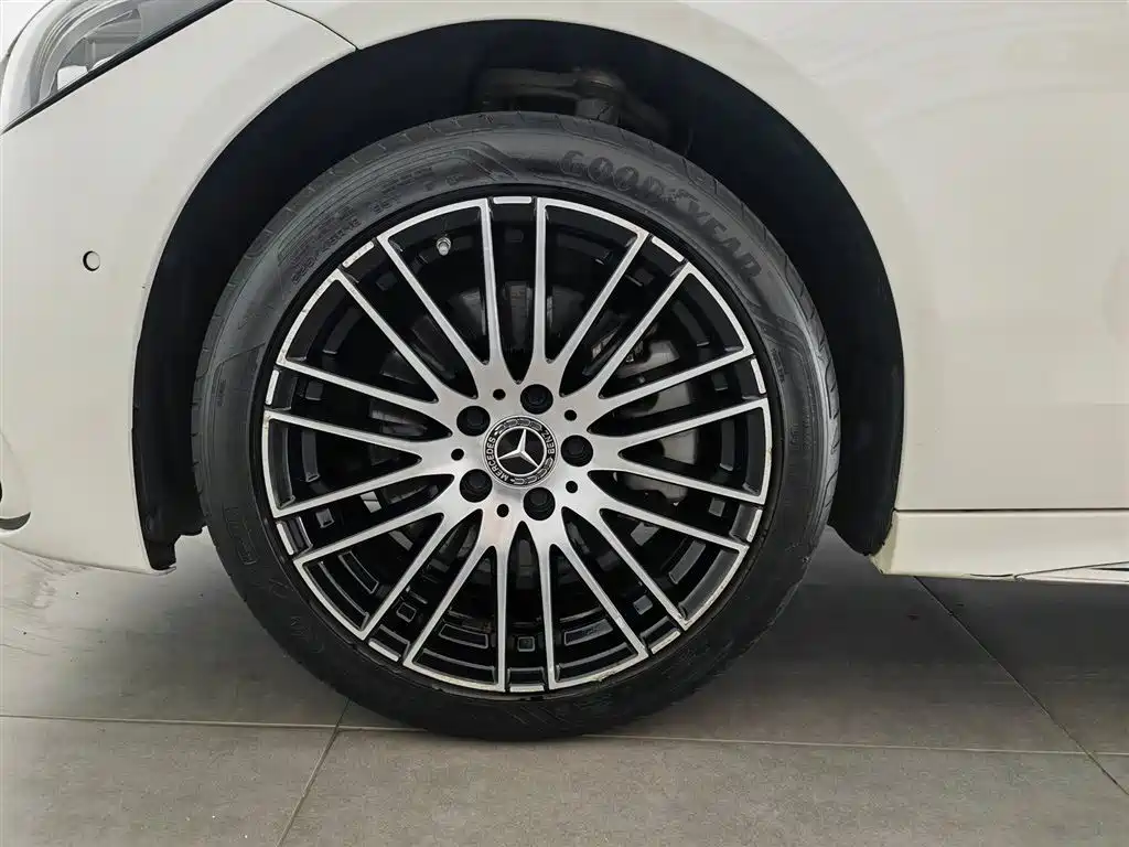 Mercedes-Benz C-Class 2022 — фото 17