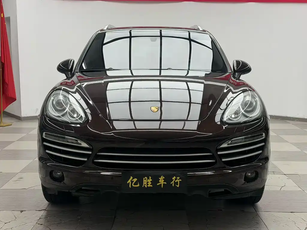 Porsche Cayenne 2013 — фото 2