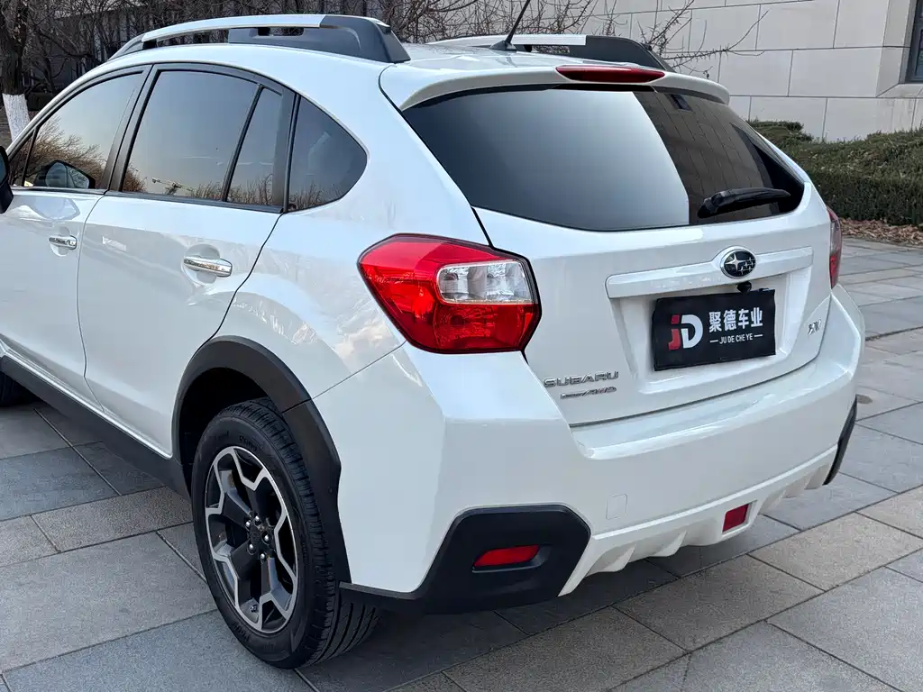 Subaru XV 2013 — фото 8