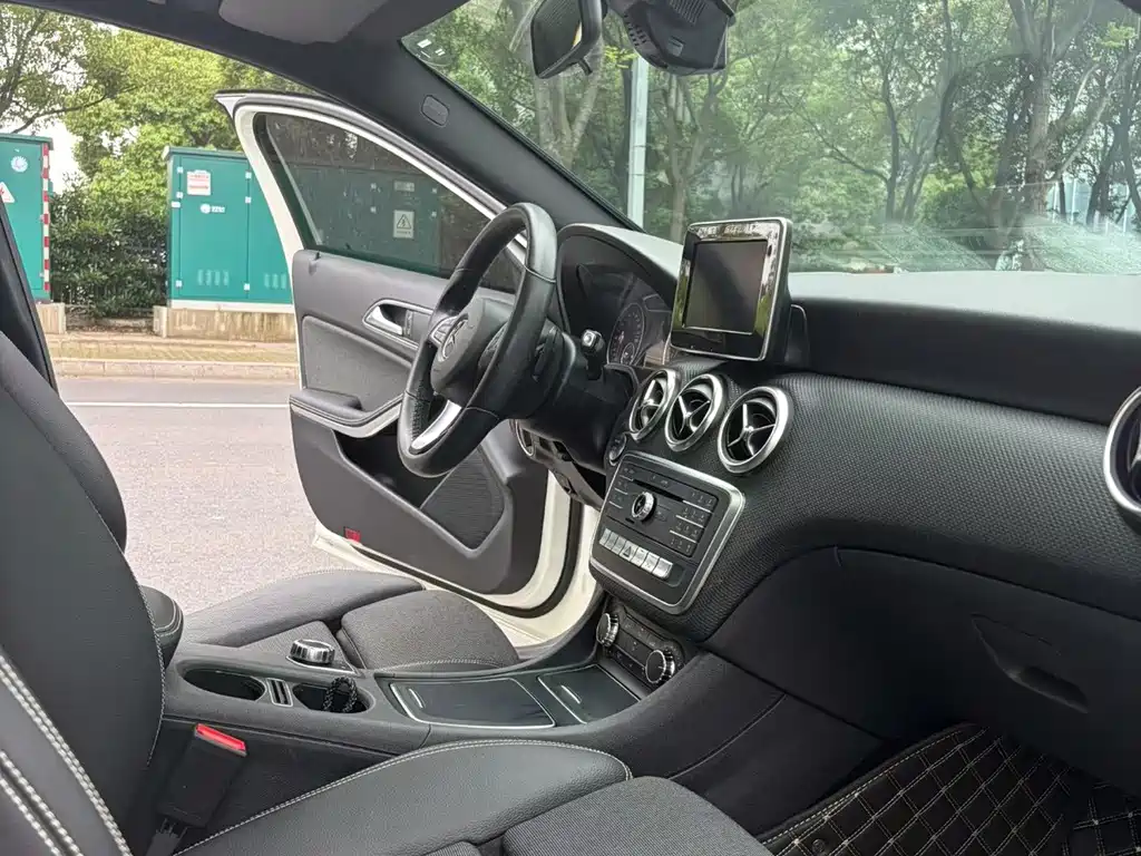 Mercedes-Benz A-Class 2018