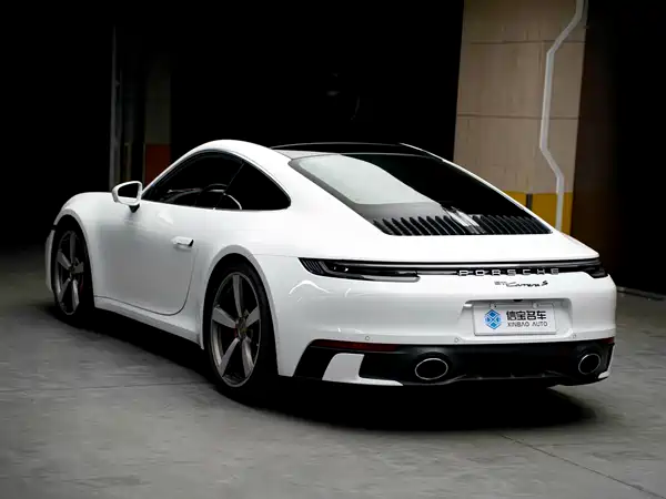 Porsche 911 2023