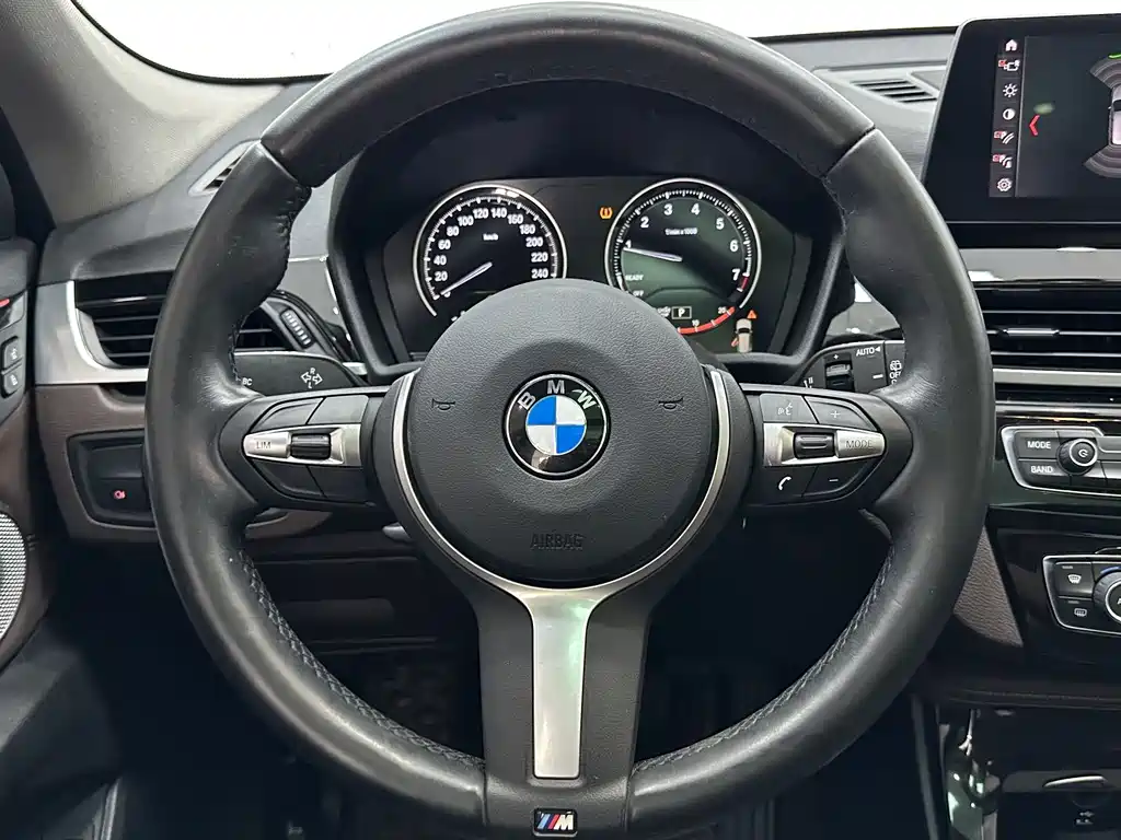 BMW X1 2021 — фото 12