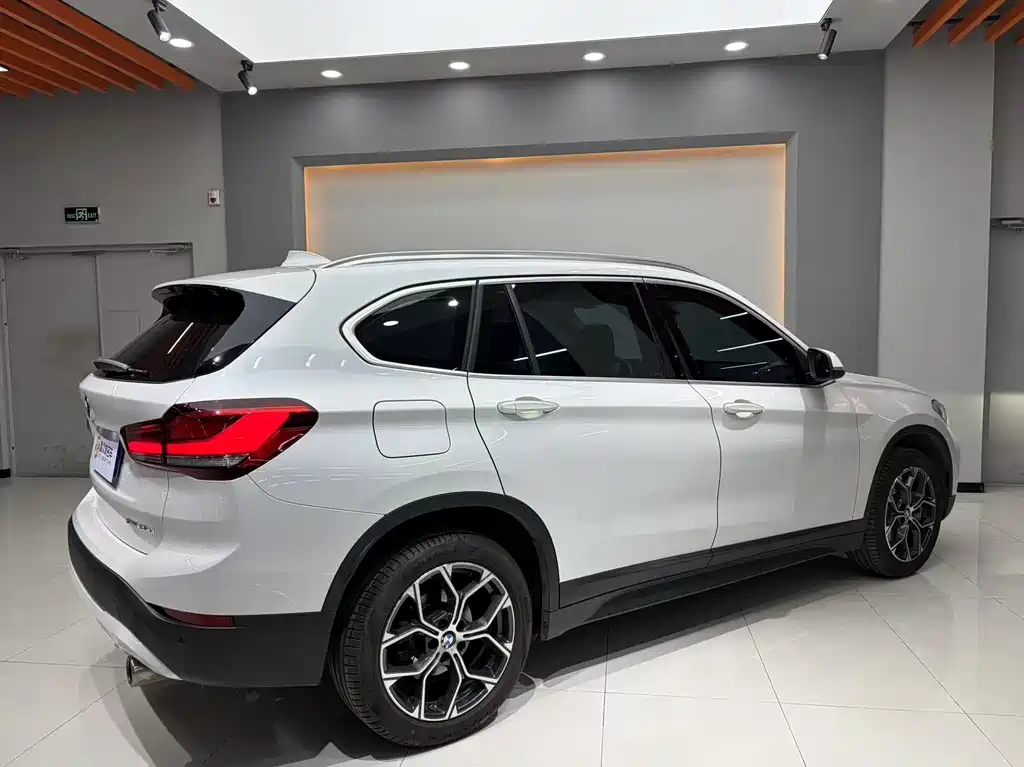 BMW X1 2023 — фото 4