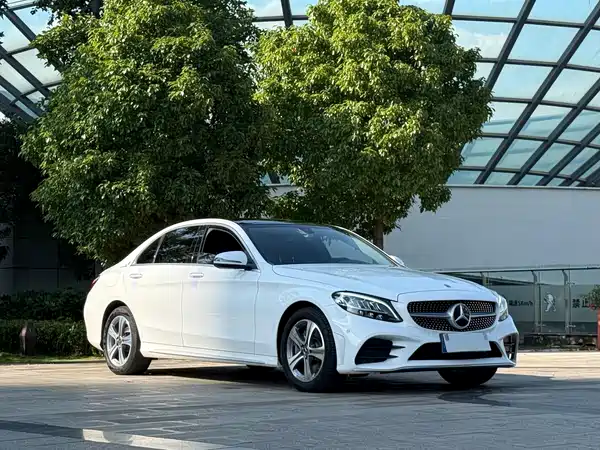 Mercedes-Benz C-Class 2020