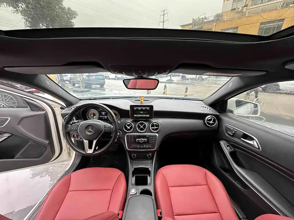 Mercedes-Benz A-Class 2014 — фото 9