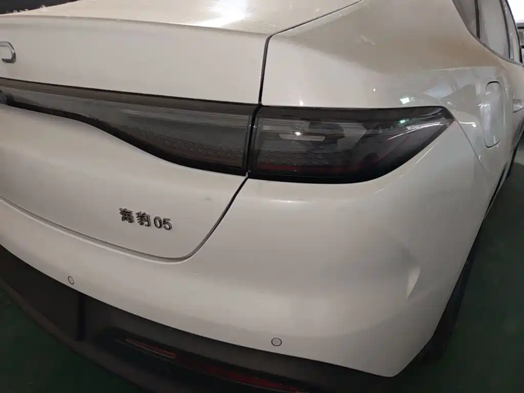 BYD Seal 05 DM-i 2026 — фото 8