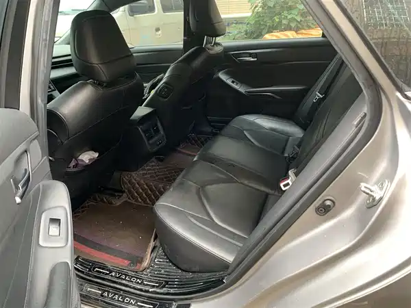 Toyota Avalon 2022