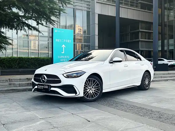 Mercedes-Benz C-Class 2025