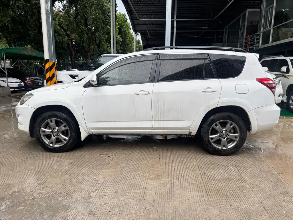 Toyota RAV4 2013