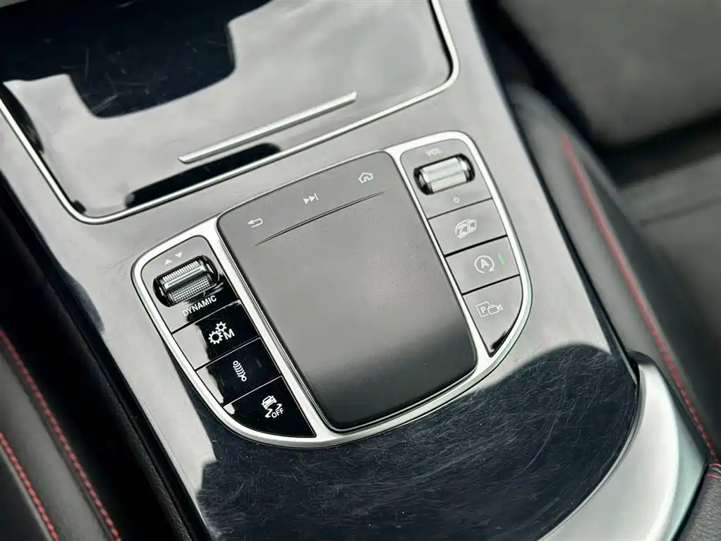 Mercedes-Benz C-Class AMG 2022 — фото 17