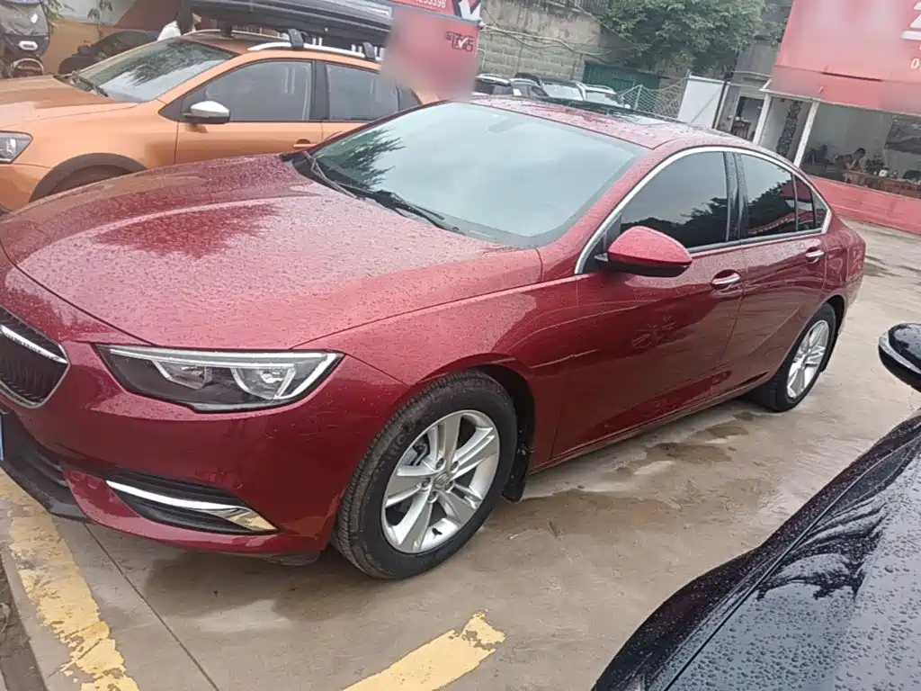 Buick Regal 2018