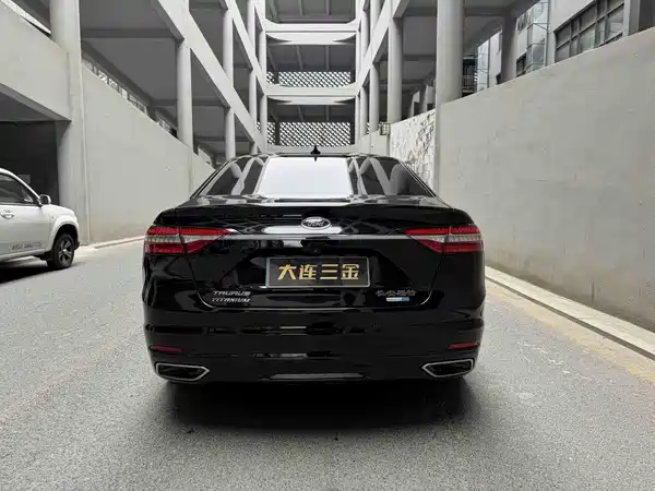 Ford Taurus 2019