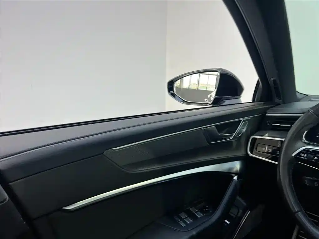 Audi A6L 2023 — фото 13