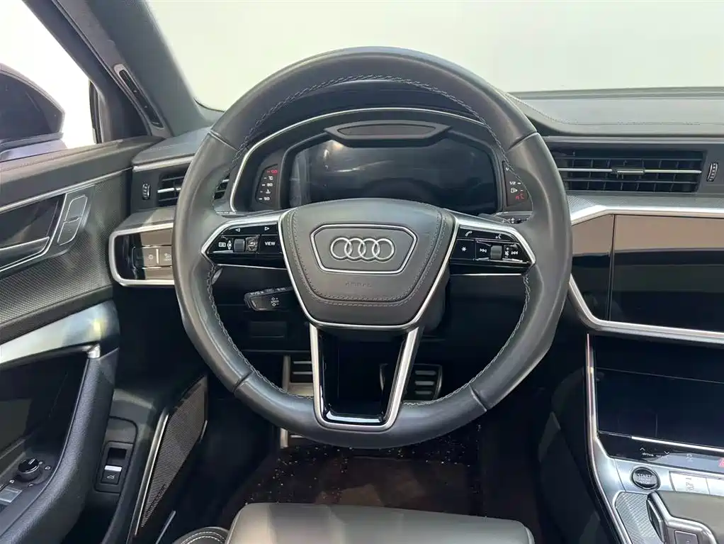 Audi A6L 2023 — фото 19