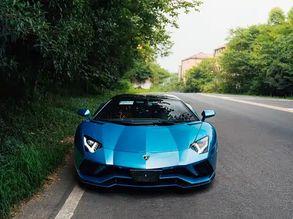 Lamborghini Aventador 2019