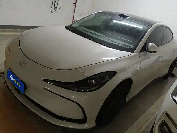 IM Motors L6 2024