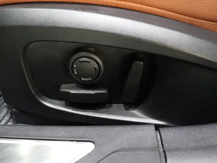 Jaguar XFL 2022 — фото 19