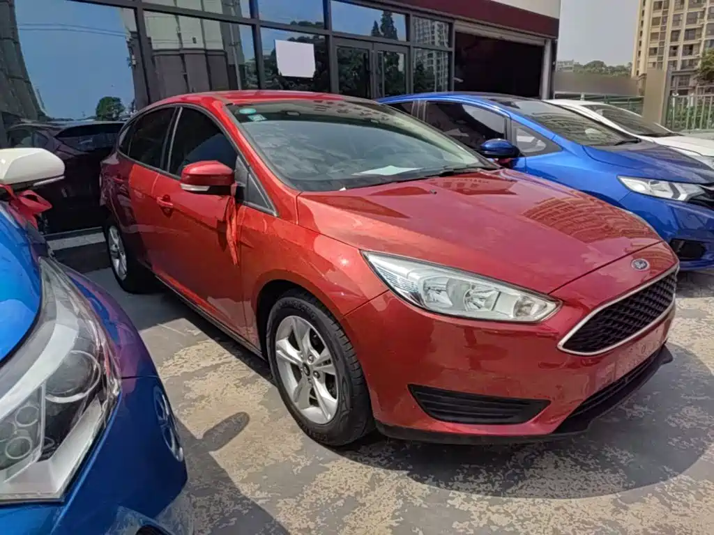 Ford Focus 2019 — фото 4
