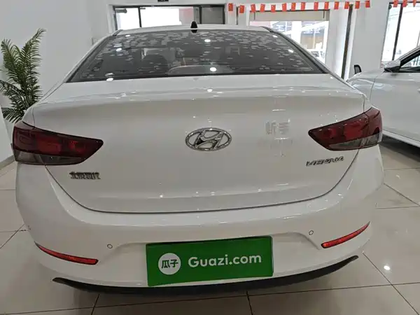 Hyundai Verna 2016