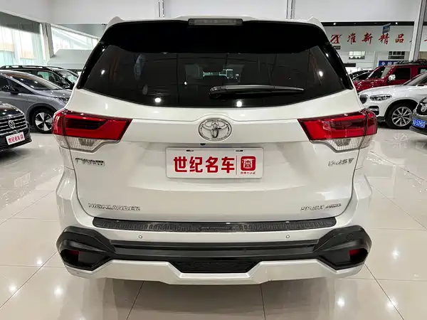 Toyota Highlander 2020