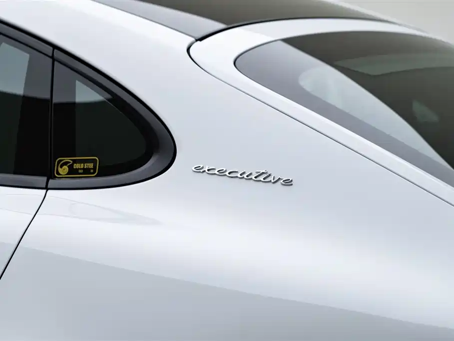 Porsche Panamera 2019 — фото 6