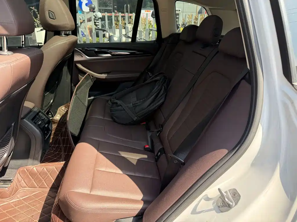BMW X3 2018 — фото 12
