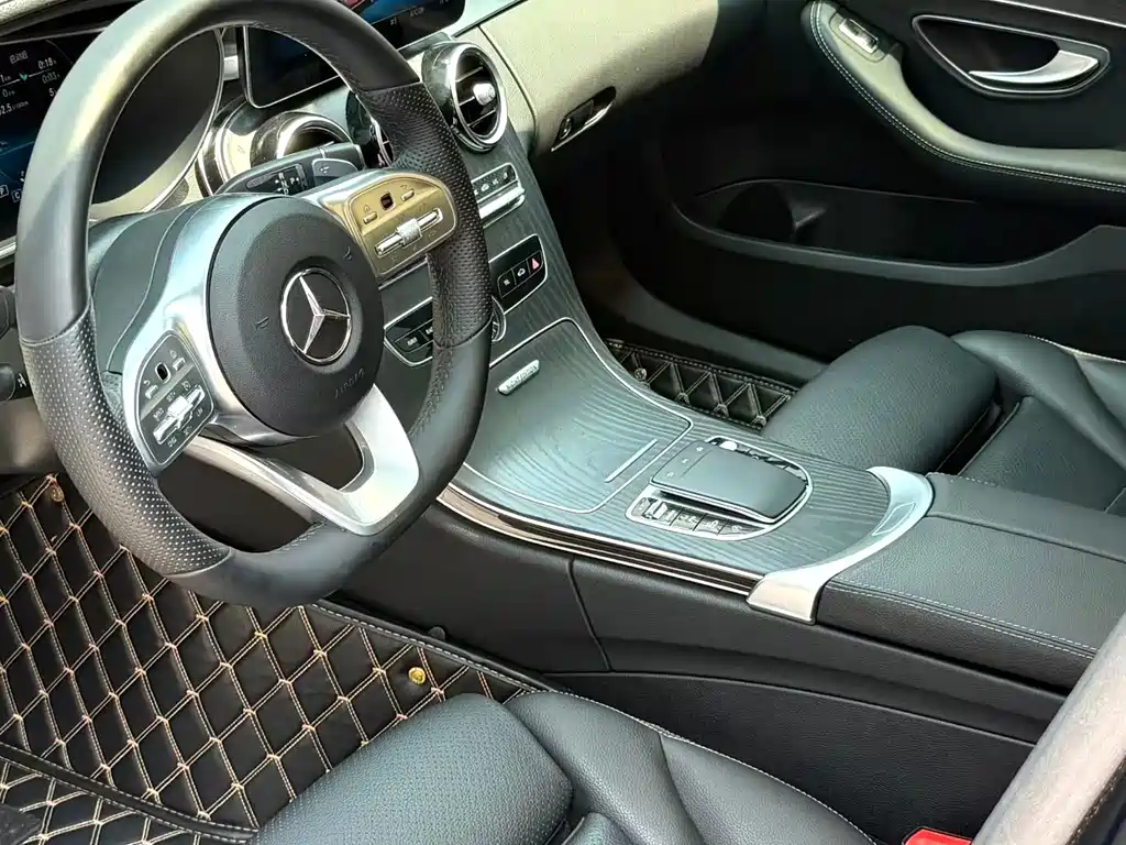 Mercedes-Benz C-Class 2021