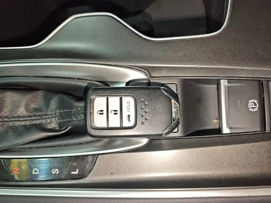 Honda Accord 2019 — фото 9
