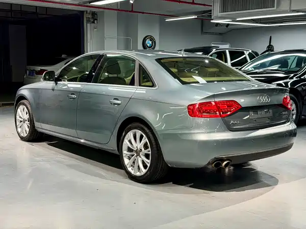Audi A4L 2010