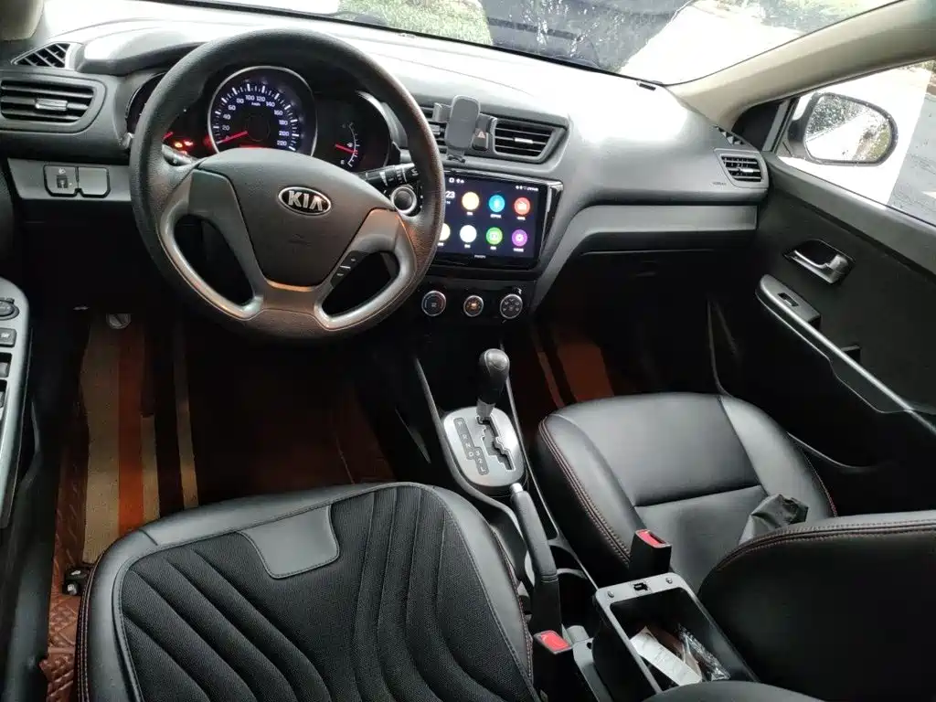 Kia K2 2015 — фото 13