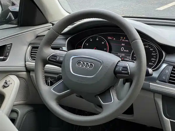 Audi A6L 2012